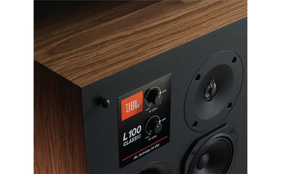 L100 Classic Acabado de madera de nogal satinada aut&eacute;ntica. - Image