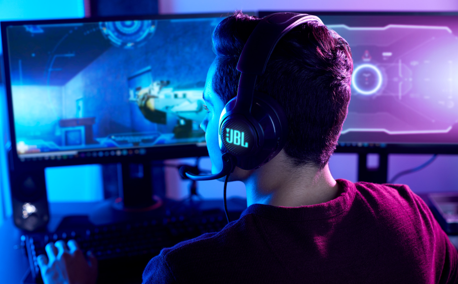 JBL Quantum 400 Viva  el juego al m&aacute;ximo con JBL QuantumSURROUND&trade; y DTS - Image