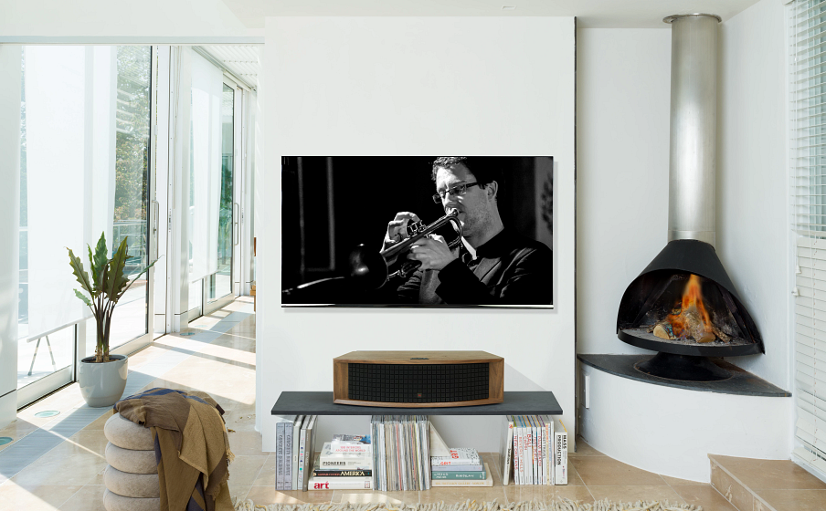 Diseño de 5 controladores: altavoces duales de 133 mm, altavoces de agudos duales de aluminio de 25 mm y un controlador central de gama media de 101 mm