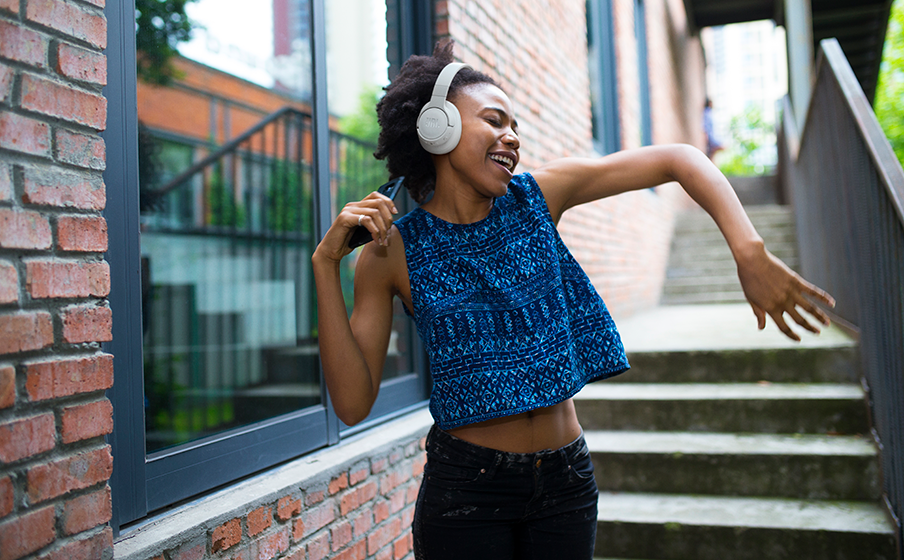 بلوتوث 5.3 مع صوت LE*